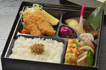 銀だら西京焼き 鯵ふらい弁当