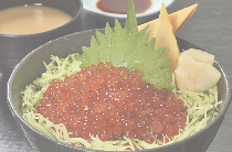 いくらたっぷり丼